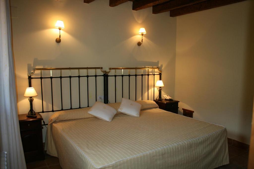 Hotel Posada Molino Del Cubo San Esteban Del Valle Pokoj fotografie